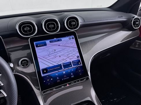 Certified 2024 Mercedes-Benz GLC 300 image 19