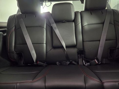 Certified 2026 Jeep Wrangler Unlimited Rubicon image 24