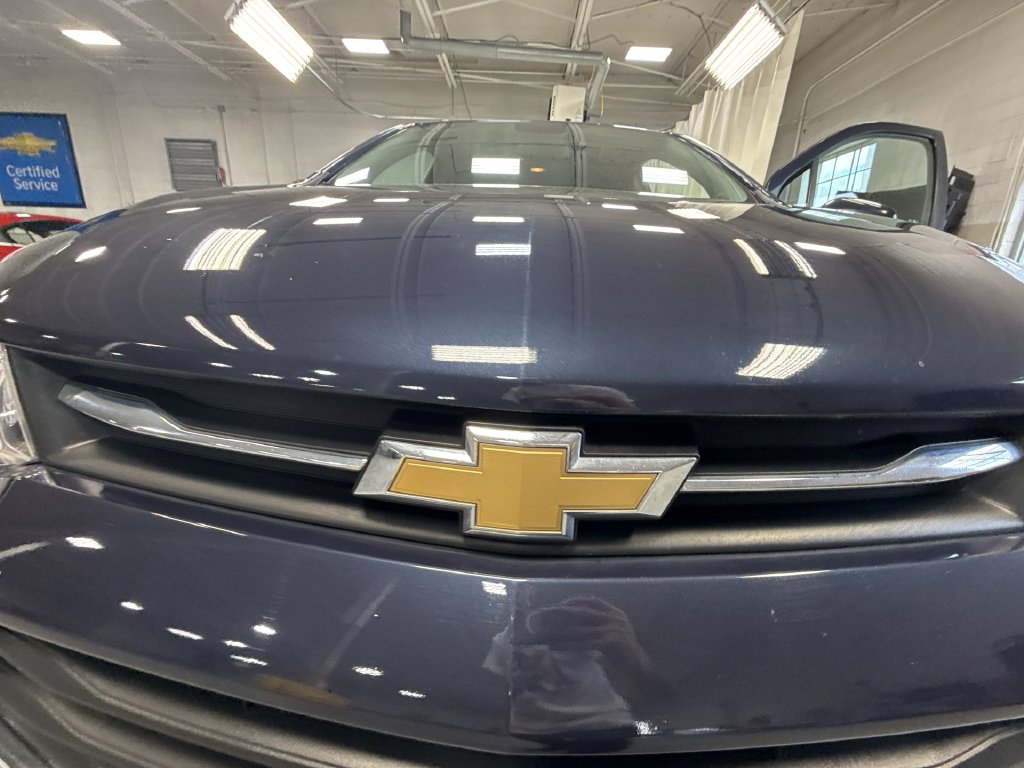 Used 2018 Chevrolet Trax LT w/ Sun & Sound Package FWD image 32