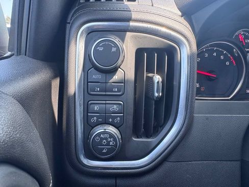 Used 2019 Chevrolet Silverado 1500 LT Trail Boss AWD/4WD image 33
