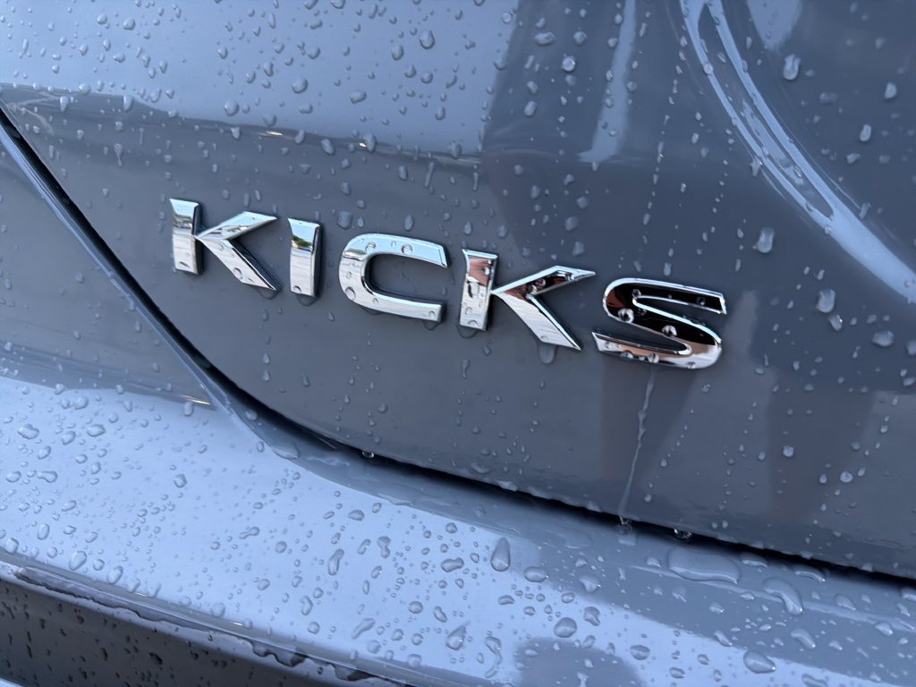 Used 2024 Nissan Kicks SV FWD image 10