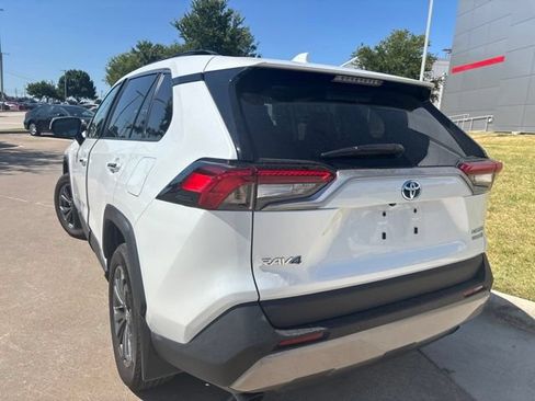 Used 2023 Toyota RAV4 Limited AWD/4WD image 4