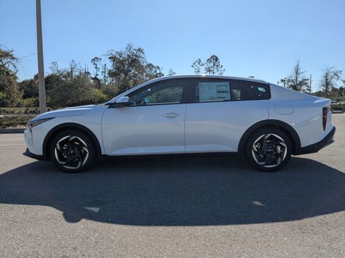New 2025 Kia K4 GT-Line Turbo FWD image 8