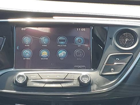 Used 2019 Buick Envision Essence FWD image 14