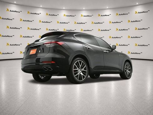 Used 2022 Maserati Levante GT AWD/4WD image 50