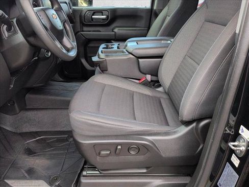 Used 2024 Chevrolet Silverado 2500 Custom w/ Custom Convenience Package AWD/4WD image 22