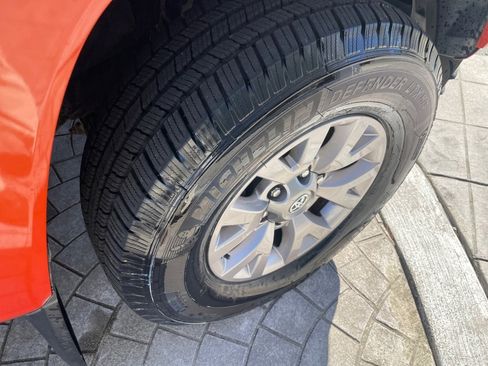 Used 2016 Toyota Tacoma SR5 image 30