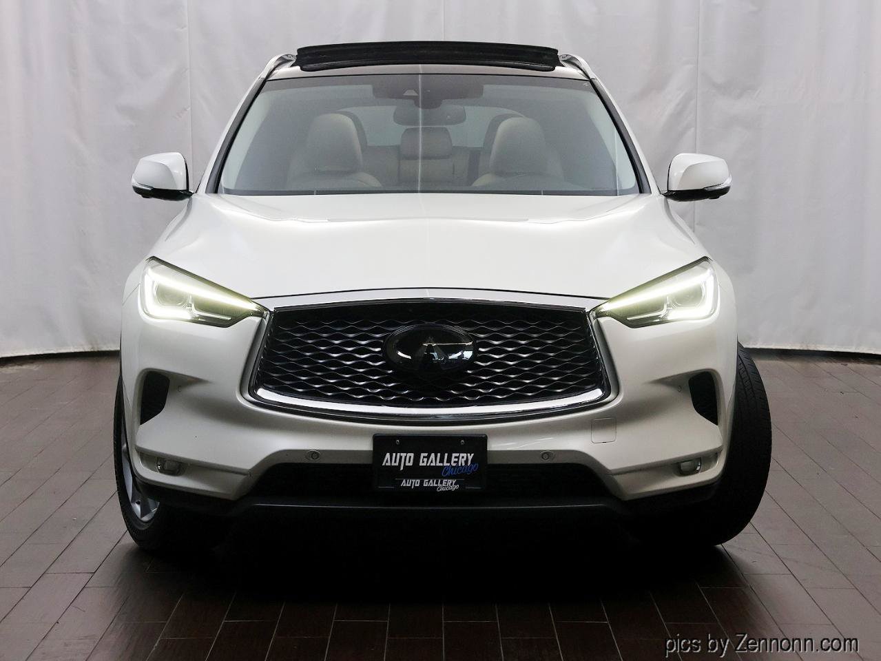 Used 2019 INFINITI QX50 Essential w/ Premium Heat Package AWD/4WD image 3