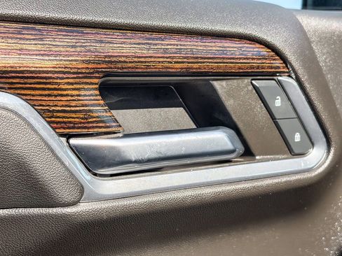 Used 2024 GMC Sierra 1500 SLE image 43