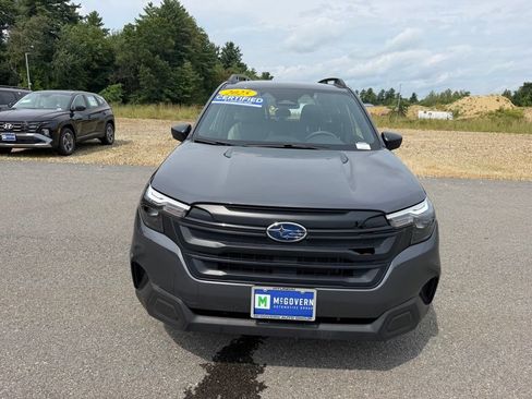 Used 2025 Subaru Forester AWD/4WD image 25