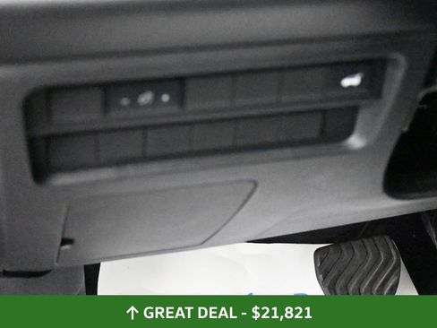 Used 2024 Mitsubishi Outlander SE image 28