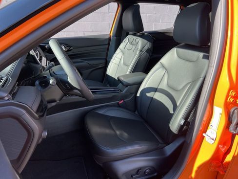 New 2026 Jeep Compass Limited w/ Sun, Sound & Navigation Group AWD/4WD image 23