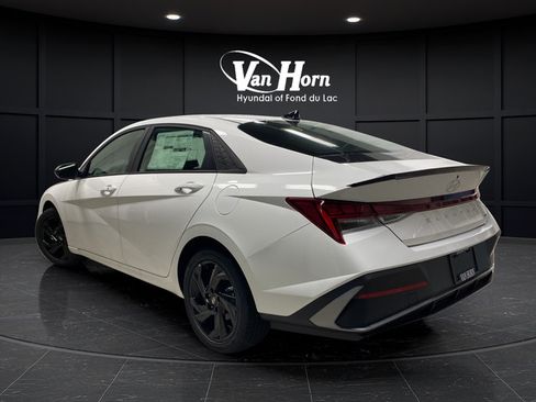 New 2026 Hyundai Elantra SEL FWD image 5