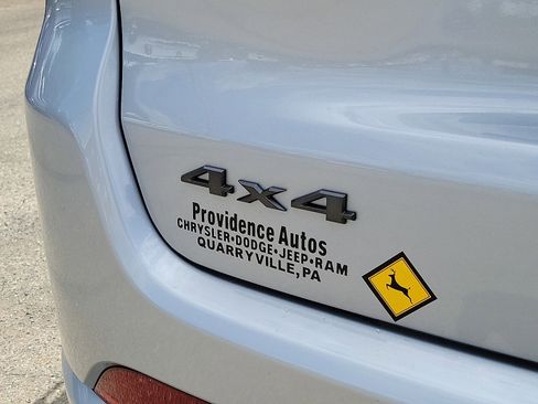 New 2024 Jeep Compass Limited w/ High Altitude Package image 12