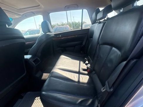 Used 2011 Subaru Outback 2.5i Limited w/ PWR Moonroof Pkg AWD/4WD image 20