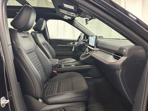 Used 2025 Ford Explorer ST-Line image 62