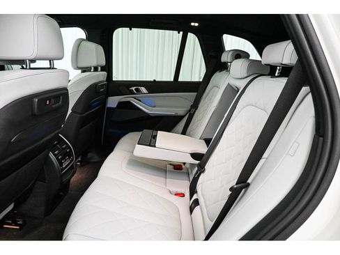 Used 2023 BMW X5 xDrive45e w/ Executive Package AWD/4WD image 28