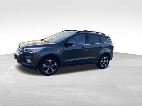 Used 2018 Ford Escape SEL w/ Ford Safe & Smart Package FWD image 23
