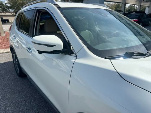 Used 2017 Nissan Rogue SL w/ SL Premium Package image 17