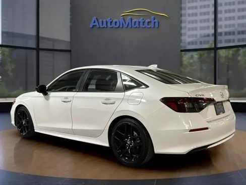 Used 2025 Honda Civic Sport image 6