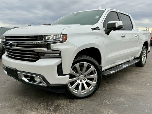 Used 2021 Chevrolet Silverado 1500 High Country w/ LPO, Dark Essentials Package image 3