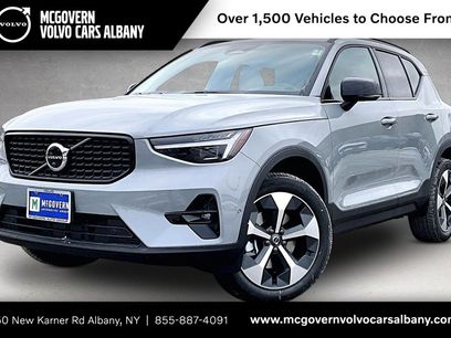 New 2026 Volvo XC40 B5 Plus w/ Protection Package Premier