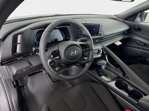 New 2026 Hyundai Elantra SEL Sport Premium image 9