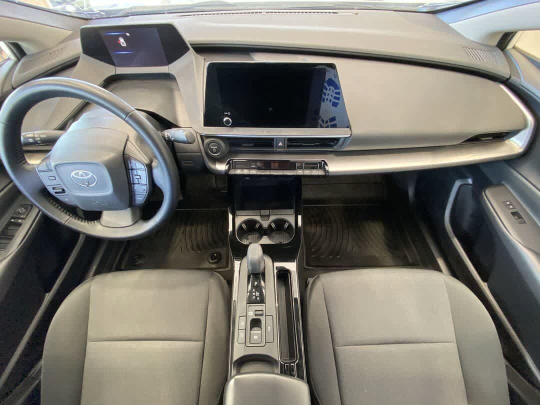 Used 2024 Toyota Prius LE AWD/4WD image 22
