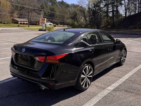 Used 2020 Nissan Altima 2.5 SR FWD image 6