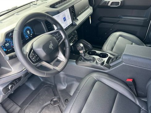 New 2026 Ford Bronco Badlands AWD/4WD image 9
