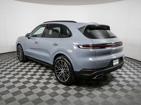 New 2026 Porsche Cayenne image 3