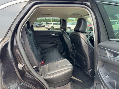Used 2024 Ford Edge Titanium AWD/4WD image 10