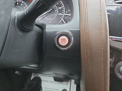 Used 2019 Nissan Armada Platinum image 22