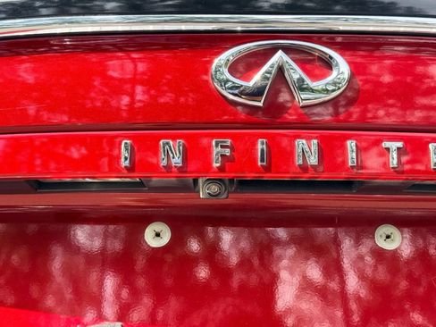 Used 2017 INFINITI QX30 Premium w/ Navigation Package FWD image 10