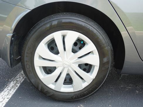 Used 2024 Nissan Versa S w/ Trunk Package FWD image 28