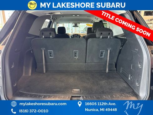 Used 2018 Chevrolet Traverse LT w/ LPO, Floor Liner Package AWD/4WD image 25