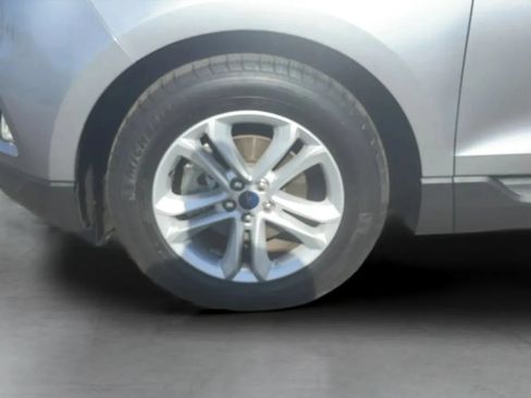 Used 2020 Ford Edge SEL FWD image 33