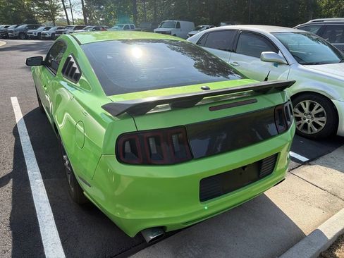 Used 2014 Ford Mustang Premium RWD image 4