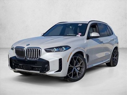 New 2026 BMW X5 xDrive50e w/ M Sport Package AWD/4WD image 1