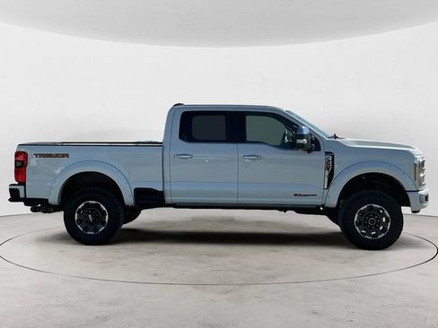 Used 2023 Ford F350 Platinum w/ Tremor Off-Road Package AWD/4WD image 6