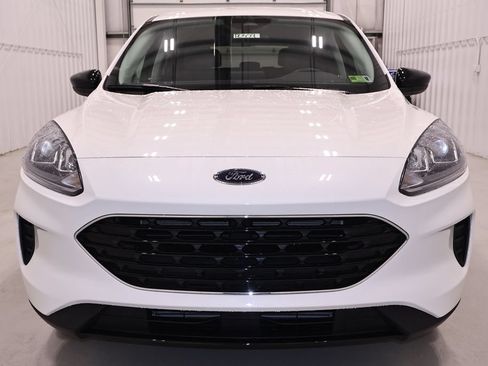 Certified 2022 Ford Escape SE w/ SE Sport Appearance Package AWD/4WD image 5