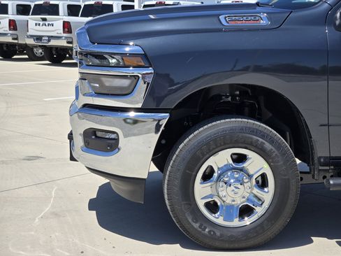 New 2026 RAM 2500 Tradesman AWD/4WD image 6