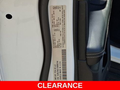 Used 2025 Jeep Grand Cherokee Altitude AWD/4WD image 26