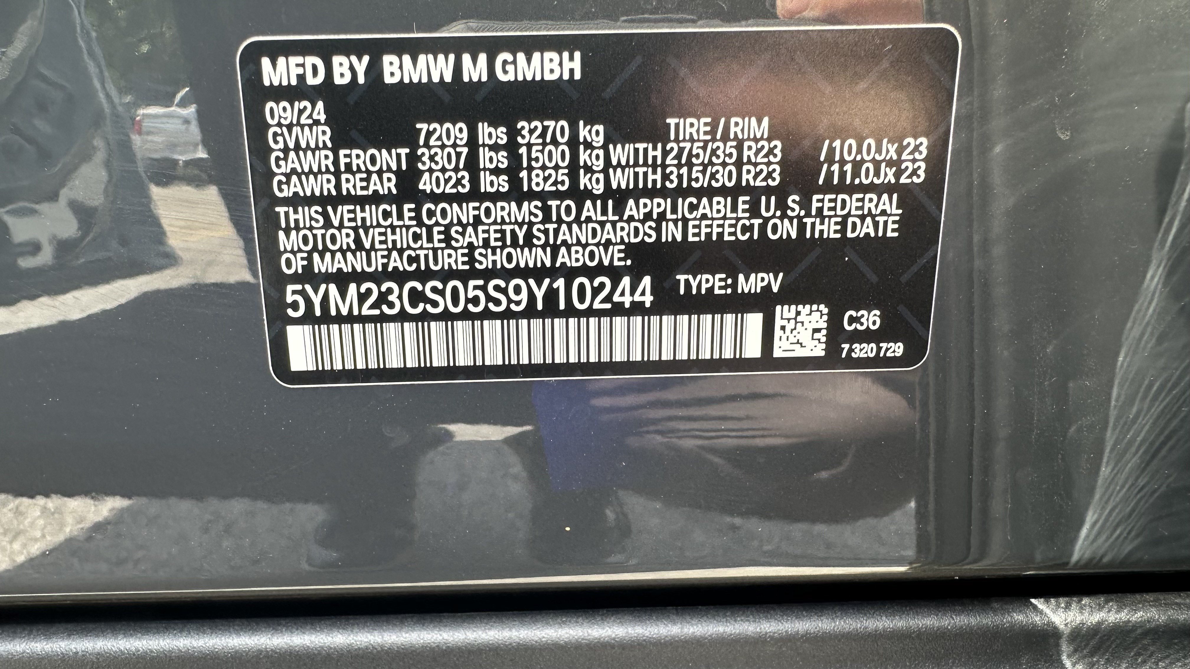 Certified 2025 BMW XM AWD/4WD image 34