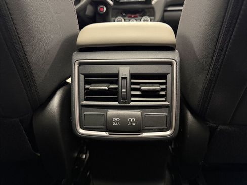 Used 2021 Subaru Forester Premium w/ Popular Package #1 AWD/4WD image 16