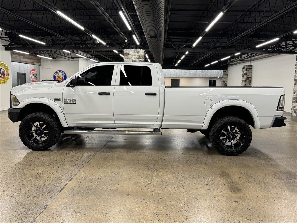 Used 2018 RAM 2500 Tradesman w/ Chrome Appearance Group AWD/4WD image 4