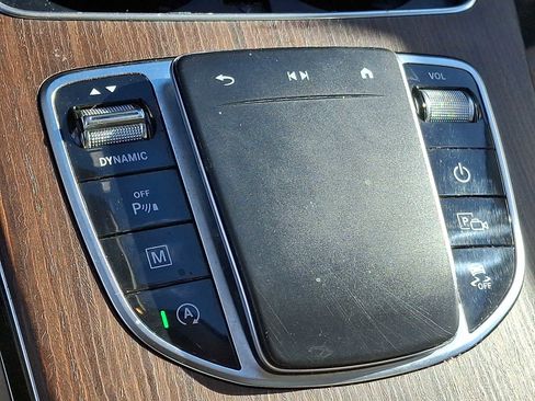 Used 2021 Mercedes-Benz GLC 300 GLC 300 image 20