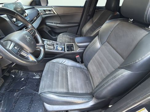 Used 2022 Mitsubishi Outlander SE FWD image 14