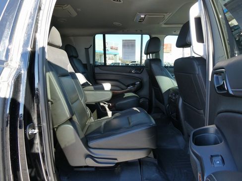 Used 2019 Chevrolet Suburban Premier image 16