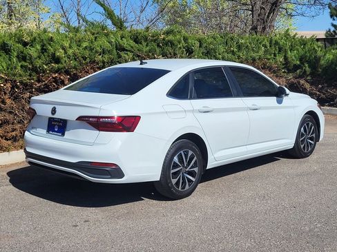 Used 2024 Volkswagen Jetta S image 5